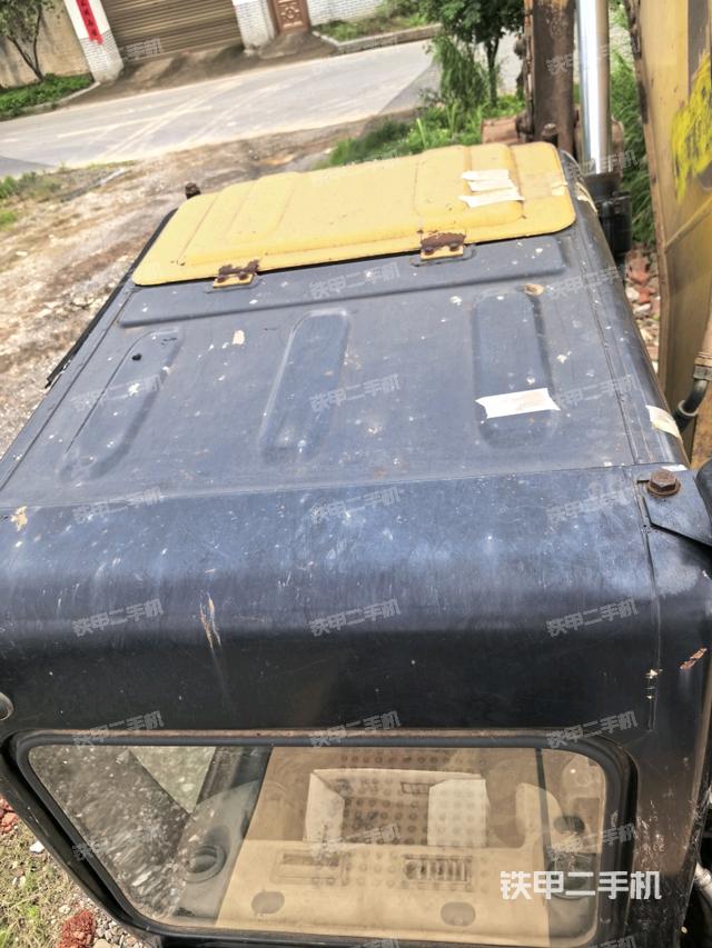 驾驶室顶部俯视(上车部件) 驾驶室顶部俯视(上车部件)