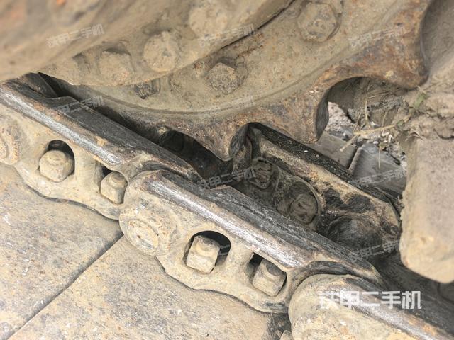 右侧行走马达盖板(行走机构) 右侧行走马达盖板(行走机构)