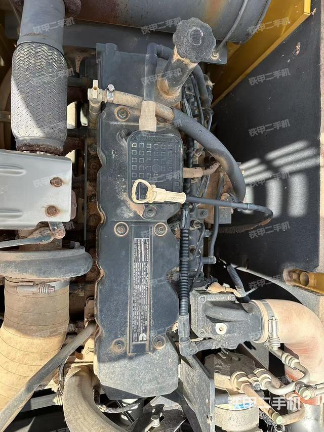 发动机整体俯视(整机外观) 发动机整体俯视(整机外观)