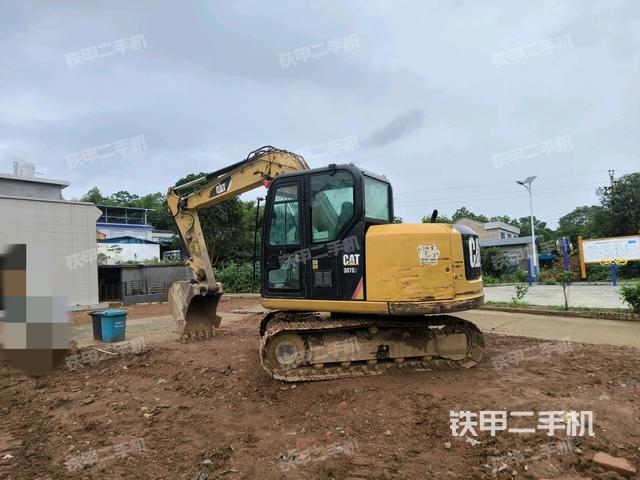 左后45(整機(jī)外觀) 左后45(整機(jī)外觀)