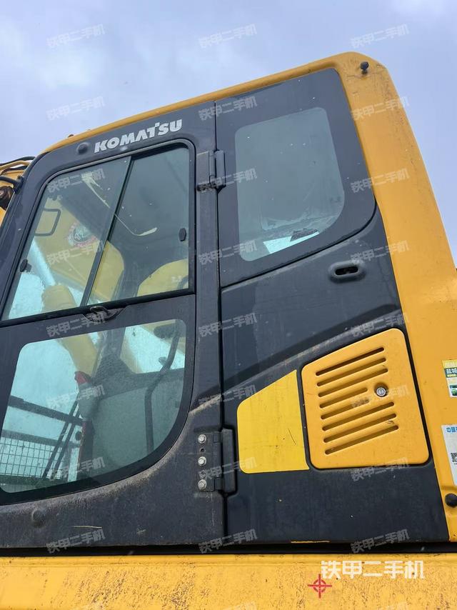 驾驶室整体（整机外观）