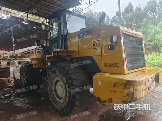 发动机左侧(整机外观及大件) 发动机左侧(整机外观及大件)