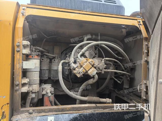 液压泵室(大件舱室) 液压泵室(大件舱室)