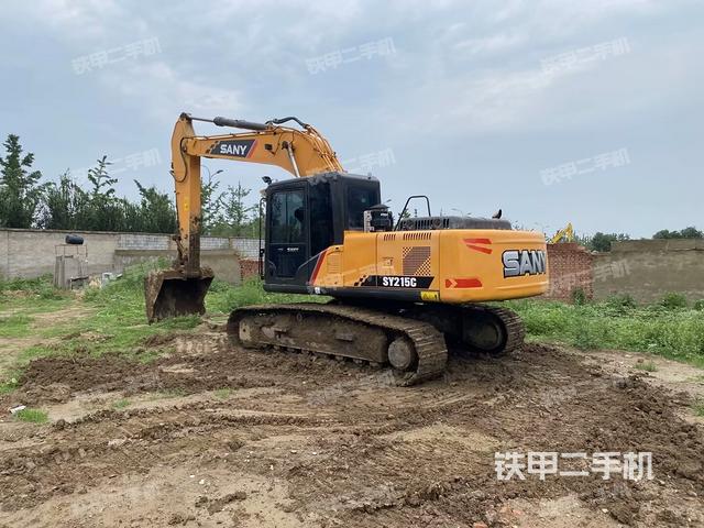 三一重工SY215C挖掘機(jī)