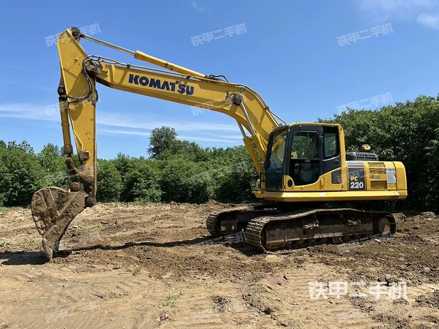 小松PC220-8M0挖掘機(jī)