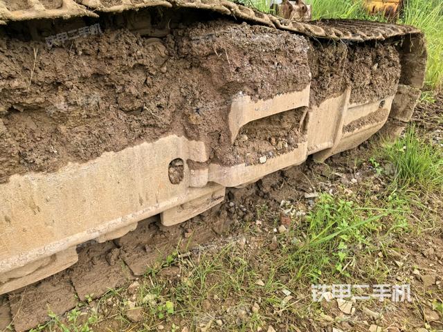 右驱动轮（行走机构）