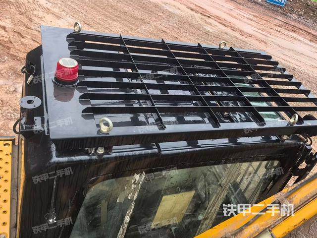 驾驶室顶部俯视(上车部件) 驾驶室顶部俯视(上车部件)