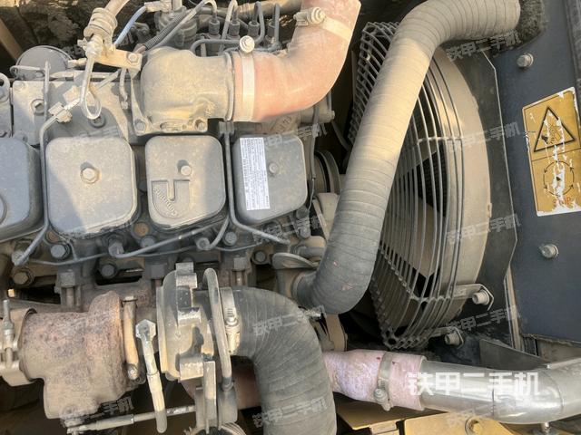 发动机整体俯视(整机外观) 发动机整体俯视(整机外观)