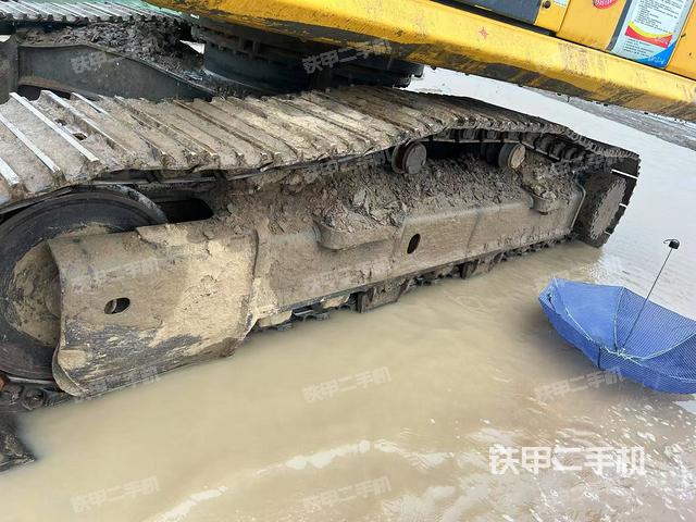 单侧履带整体（整机外观）