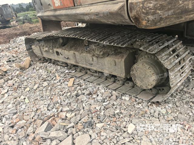 左导向轮(行走机构) 左导向轮(行走机构)