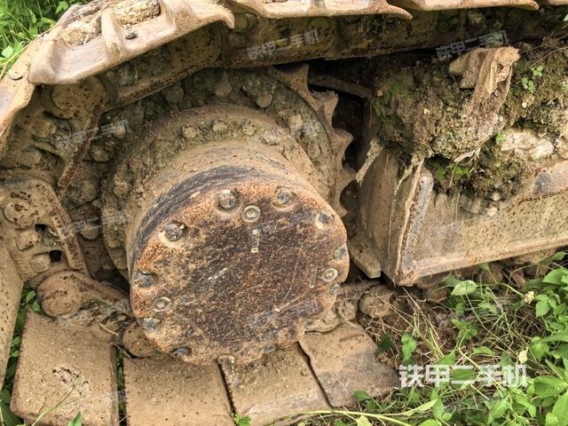 左驱动轮(行走机构) 左驱动轮(行走机构)