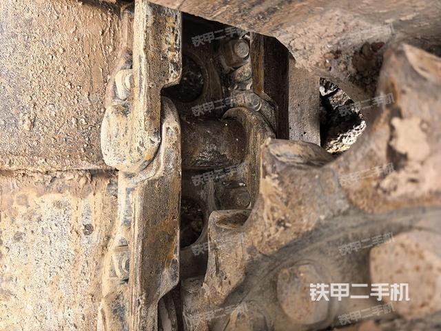 左侧行走马达盖板(行走机构) 左侧行走马达盖板(行走机构)