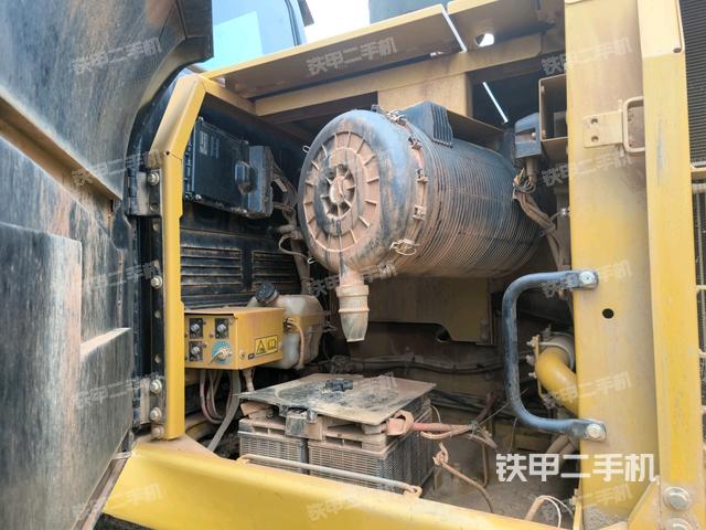 液压泵斜45 左（大件舱室）