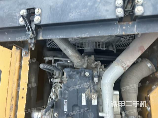 水箱+风扇特写(上车部件) 水箱+风扇特写(上车部件)