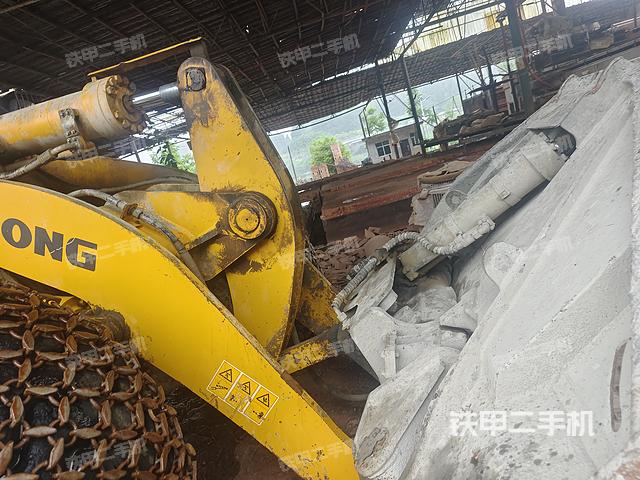 工作装置整体(整机外观及大件) 工作装置整体(整机外观及大件)