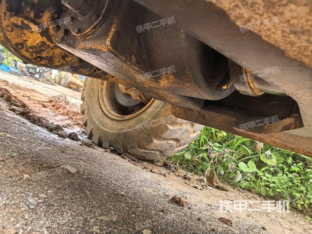 后驱动桥(液压/传动系统) 后驱动桥(液压/传动系统)