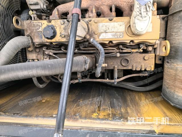 气门室盖螺丝特写(上车部件) 气门室盖螺丝特写(上车部件)