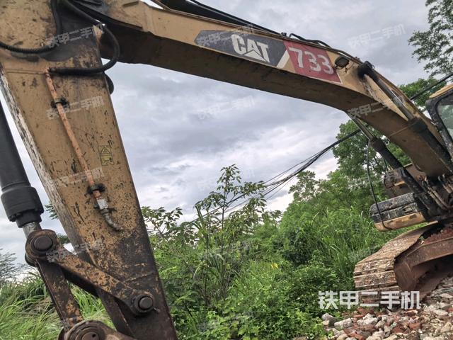 铲斗45度(工作和回转装置) 铲斗45度(工作和回转装置)