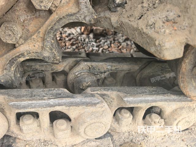 右侧行走马达盖板（行走机构）