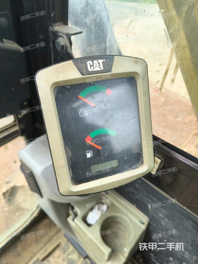 ?駕駛室正側(cè)(駕駛室部分) ?駕駛室正側(cè)(駕駛室部分)