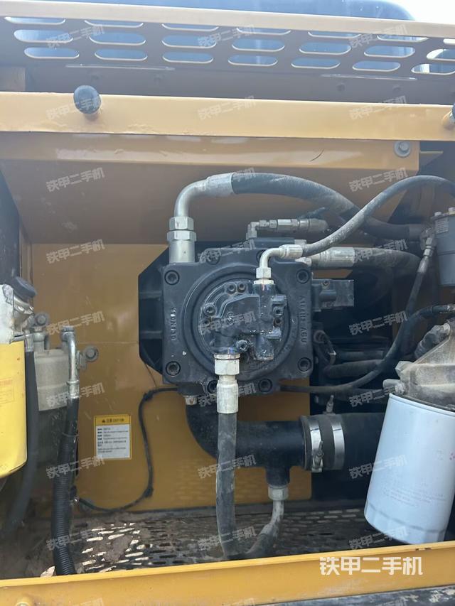 液压泵室(大件舱室) 液压泵室(大件舱室)