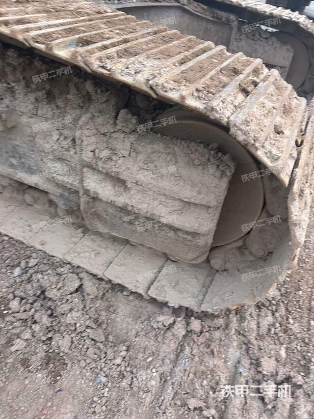 左驱动轮(行走机构) 左驱动轮(行走机构)