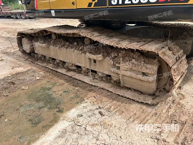 左导向轮(行走机构) 左导向轮(行走机构)