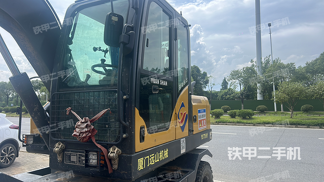 驾驶室整体（整机外观）