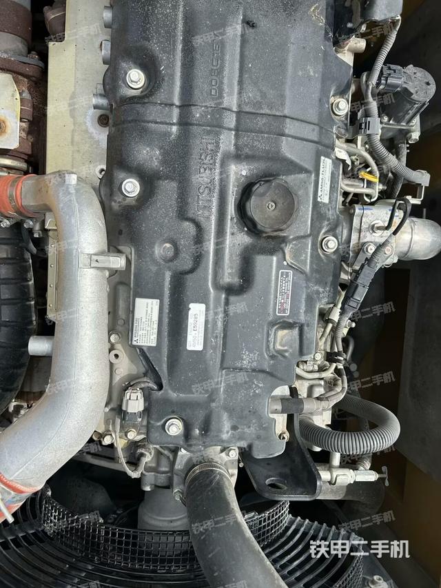 发动机室(上车部件) 发动机室(上车部件)