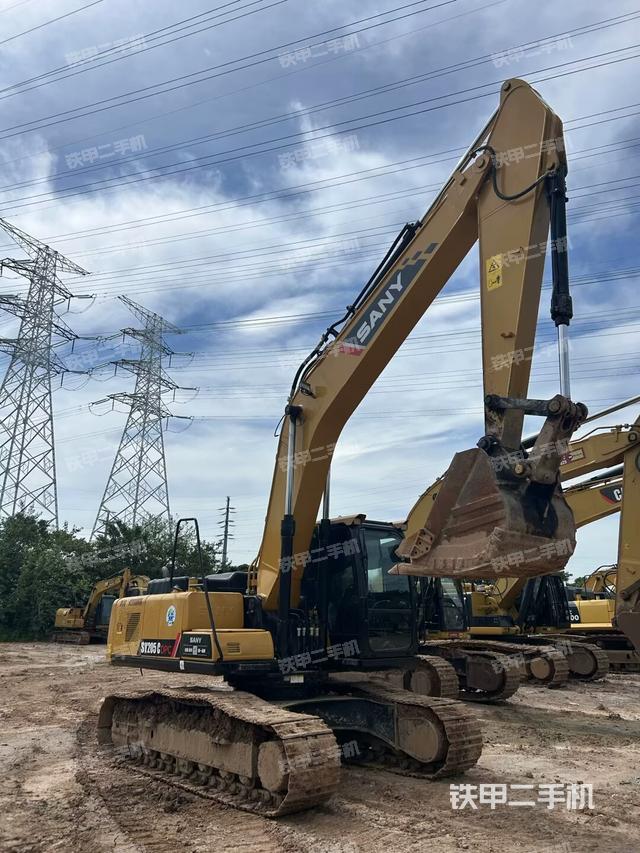 右后45(整机外观) 右后45(整机外观)