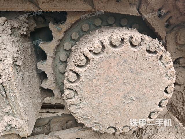 左驅(qū)動(dòng)輪（行走機(jī)構(gòu)）