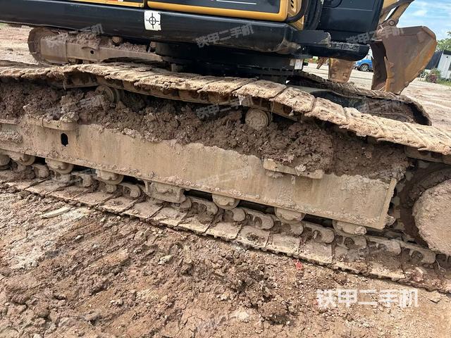 左侧行走马达盖板(行走机构) 左侧行走马达盖板(行走机构)