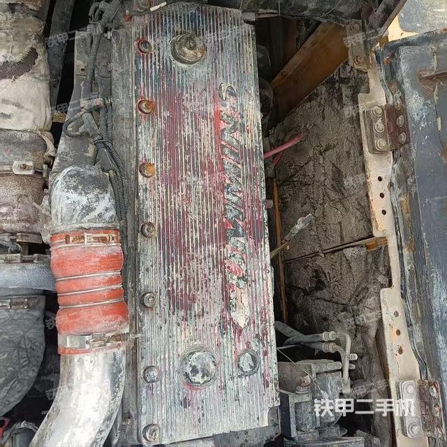 发动机室（上车部件）