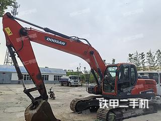 斗山DX225LC-9C挖掘机实拍图片
