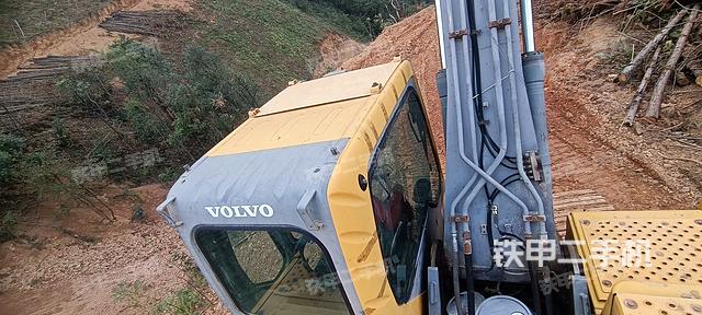 驾驶室顶部俯视（上车部件）