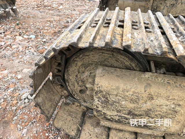 左侧行走马达盖板(行走机构) 左侧行走马达盖板(行走机构)