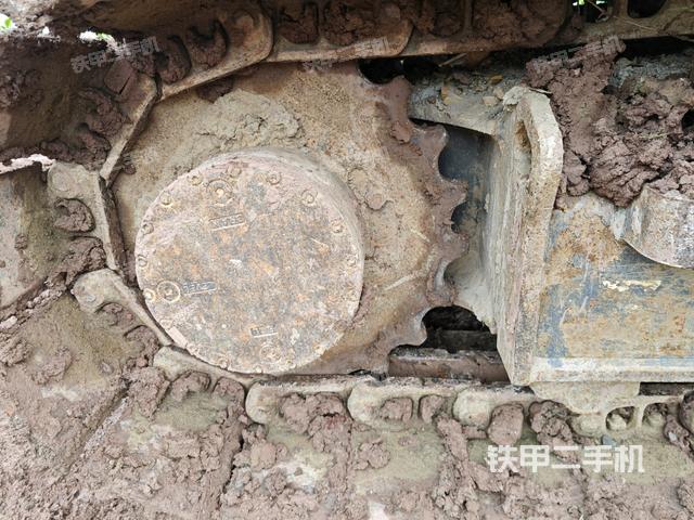 右驱动轮(行走机构) 右驱动轮(行走机构)