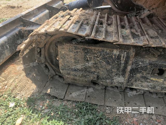 左驱动轮(行走机构) 左驱动轮(行走机构)