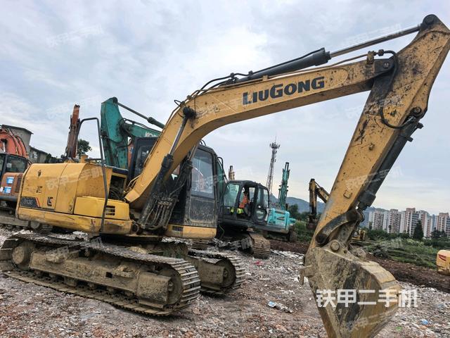 右前45(整机外观) 右前45(整机外观)