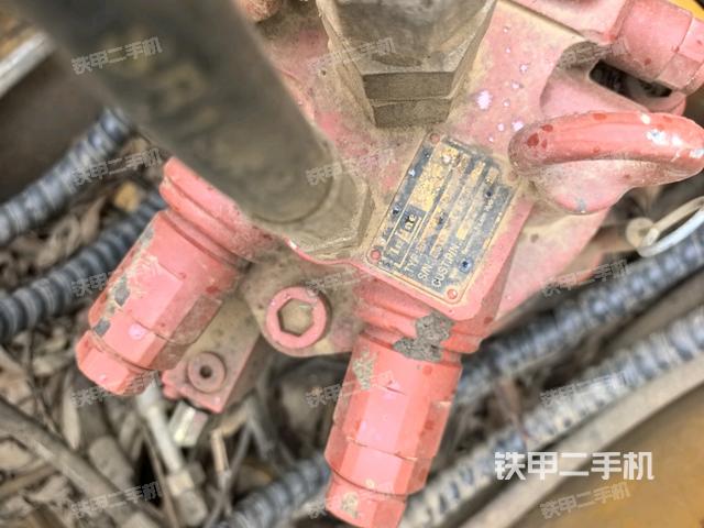 驾驶室顶部俯视(上车部件) 驾驶室顶部俯视(上车部件)