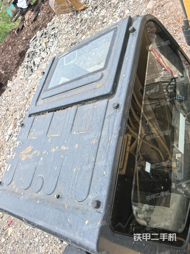 发动机室(上车部件) 发动机室(上车部件)