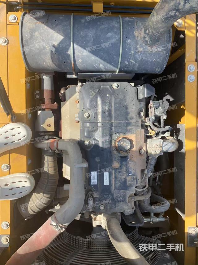 发动机整体俯视(整机外观) 发动机整体俯视(整机外观)