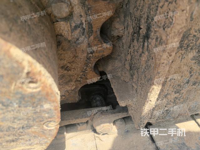 右驱动轮(行走机构) 右驱动轮(行走机构)