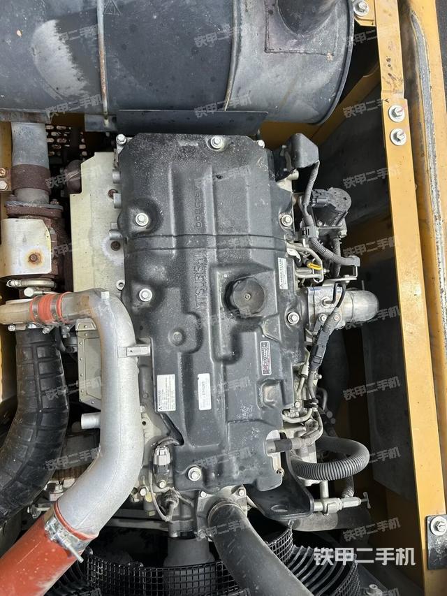 水箱+风扇特写(上车部件) 水箱+风扇特写(上车部件)