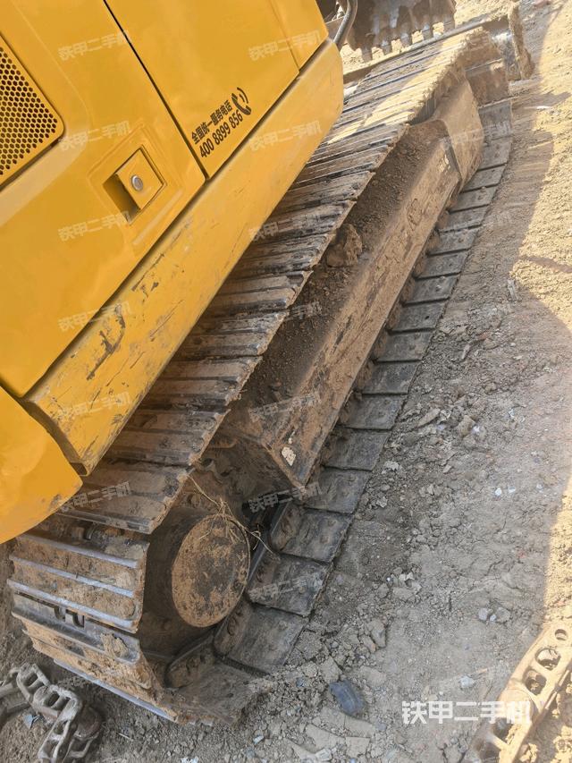 右侧履带整体 (行走机构) 右侧履带整体 (行走机构)