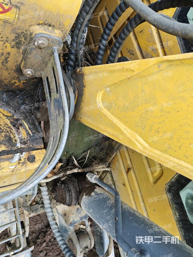 大臂根部 斜(工作和回转装置) 大臂根部 斜(工作和回转装置)