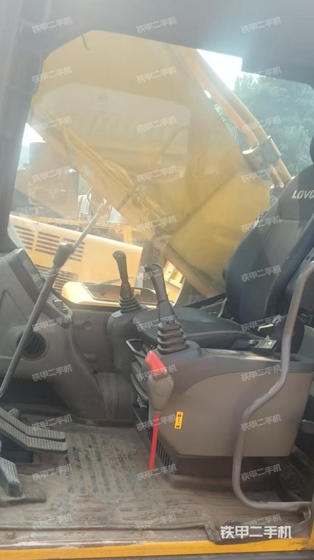 显示屏 （驾驶室部分）