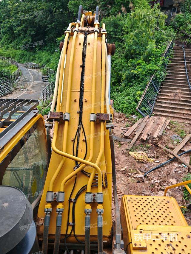 大臂根部?斜視（工作和回轉(zhuǎn)裝置）