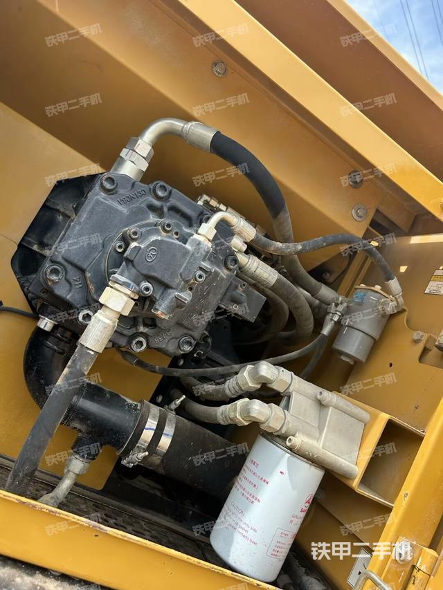 液压泵室(大件舱室) 液压泵室(大件舱室)