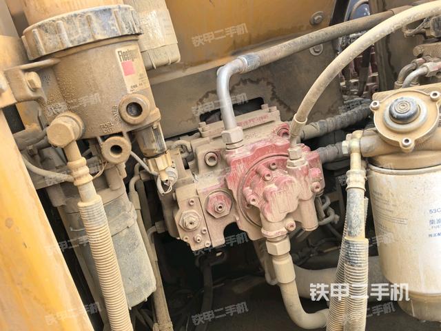 液压泵斜45 左(大件舱室) 液压泵斜45 左(大件舱室)